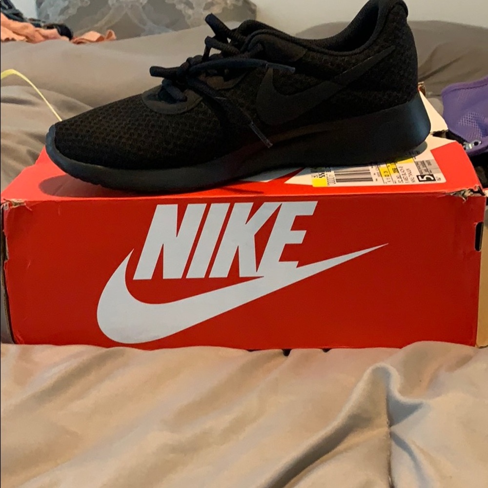 Nike black shoes size 8